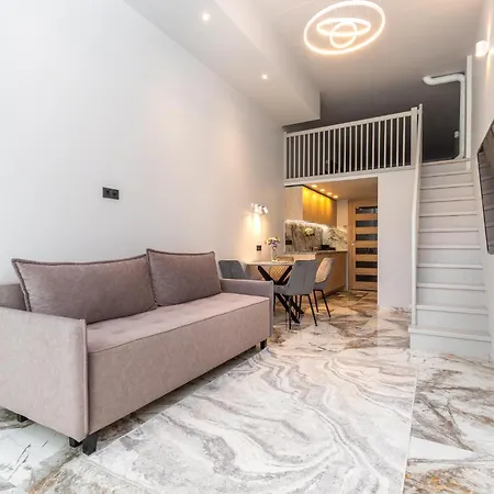 Loft D10 Apartment